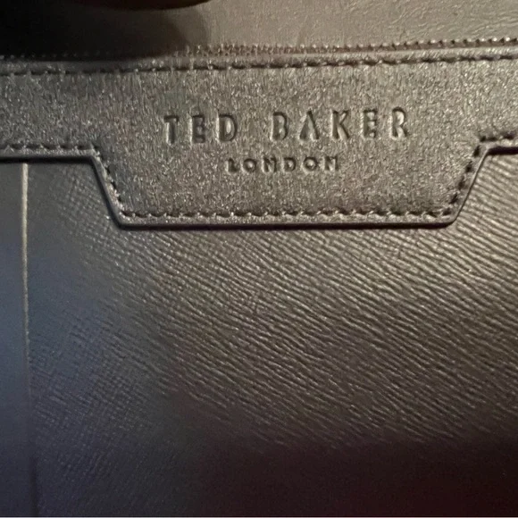 Ted Baker London NWT Beautiful Black Leather Multi-Purpose Laptop Messenger Bag - Picture 9 of 13